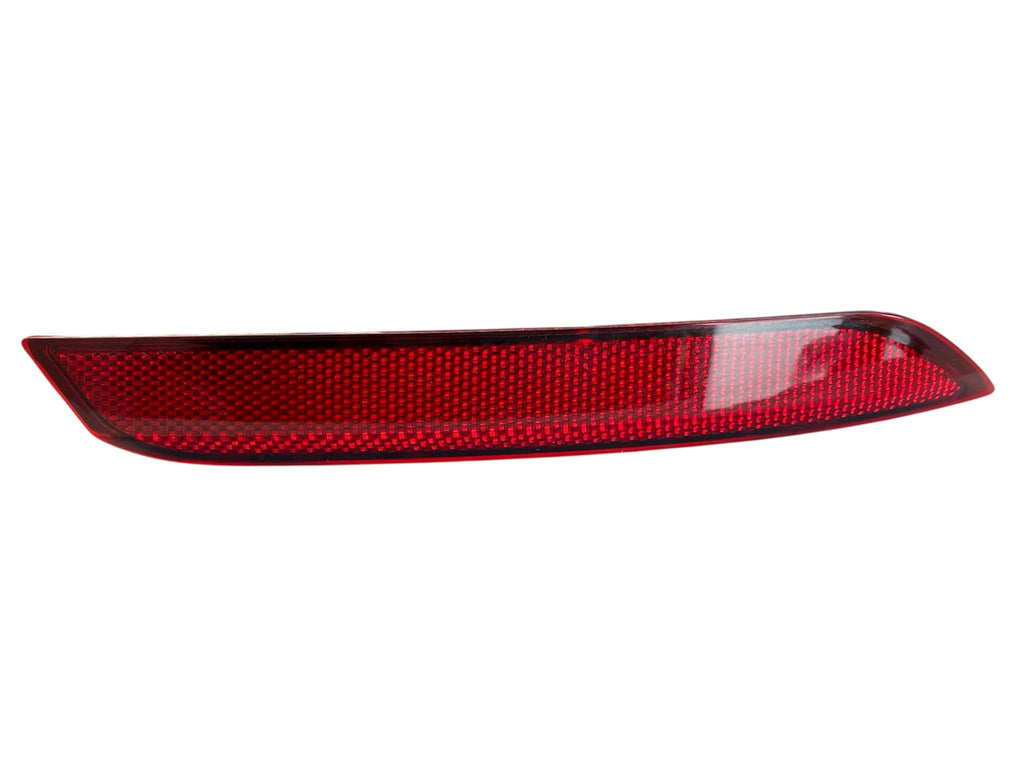 Right Rear Bumper Reflector Stop Lamb Red Lens For VW POLO HATCBACK 2014 to 2017 6R0945106C