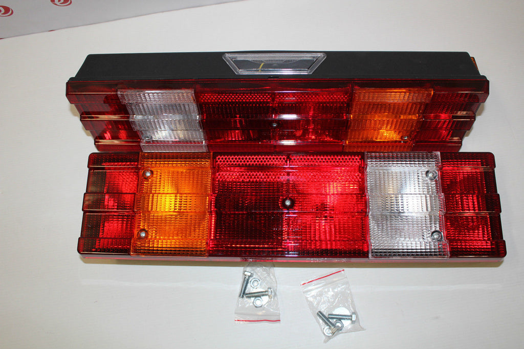 PAIR OF ACTROS - UNIVERSAL TAIL LIGHT LAMP FOR LORRIES AND TRUCKS TRAILERS