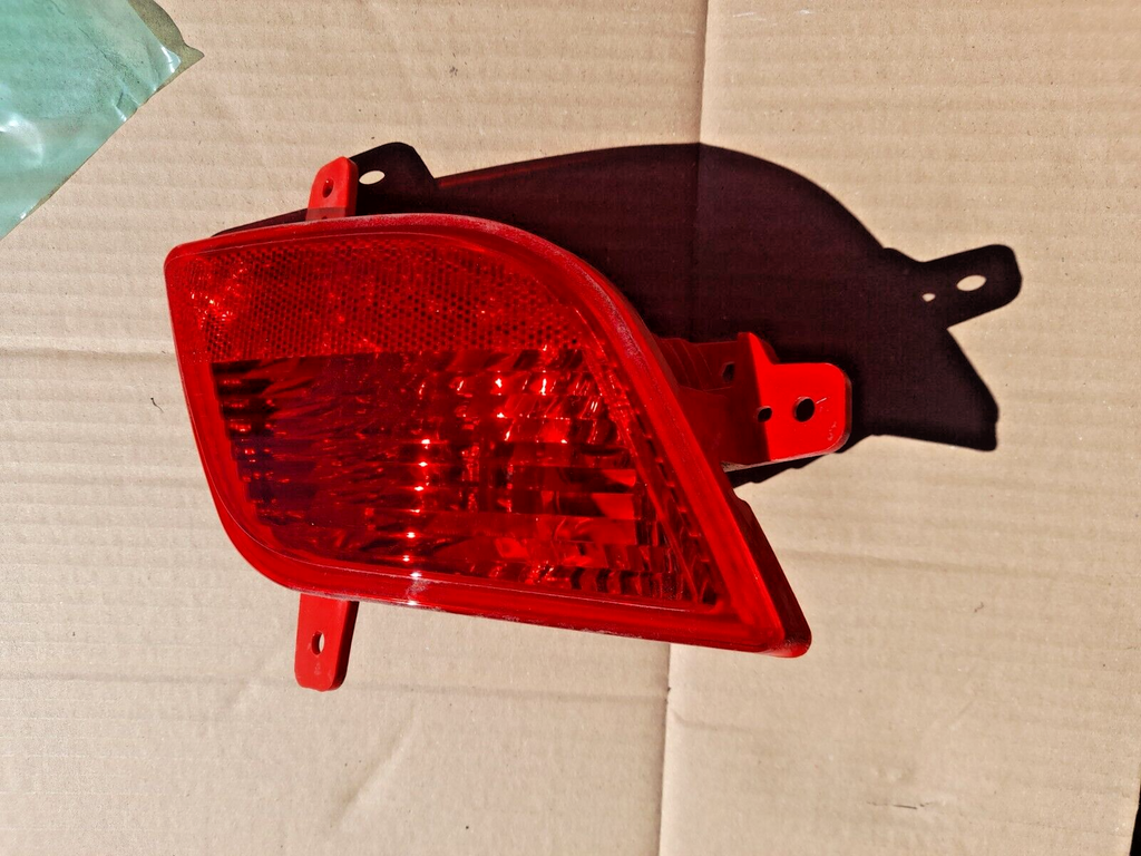 Vauxhall Mokka Genuine Rear Fog Light RH 2013 ON 95418172